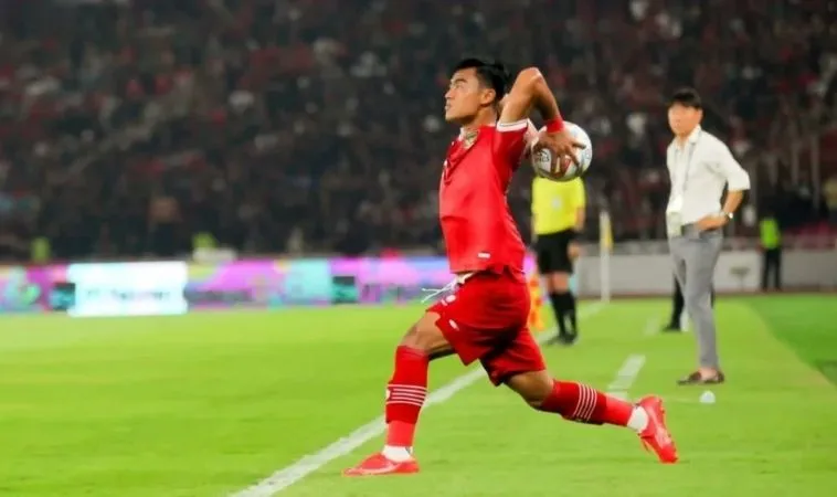 Luật Ném Biên Trong Bóng Đá